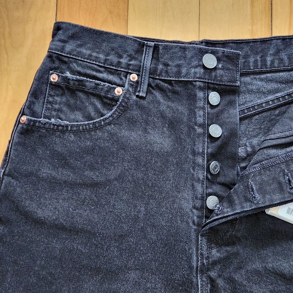 NWT GRLFRND The Jules Vintage Cut Off Denim Shorts in Highland - 25 - Picture 6 of 9